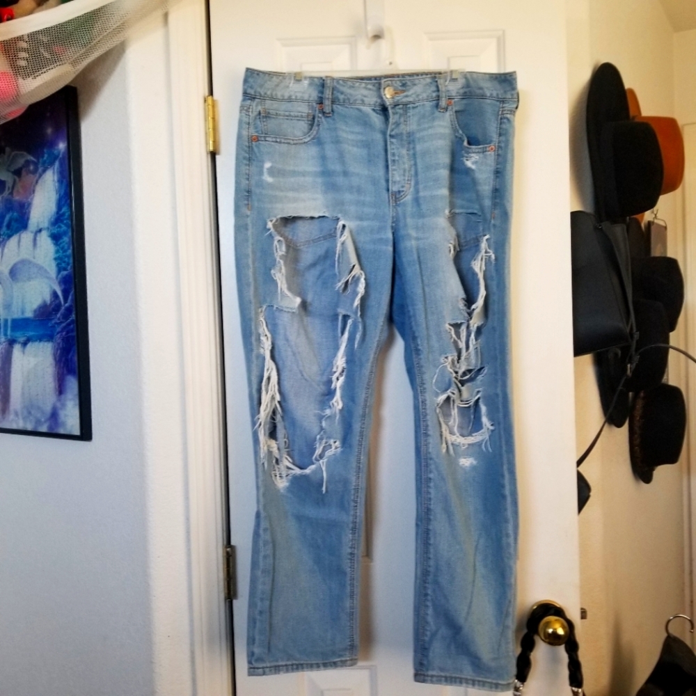 Very Distress Festival Jean's